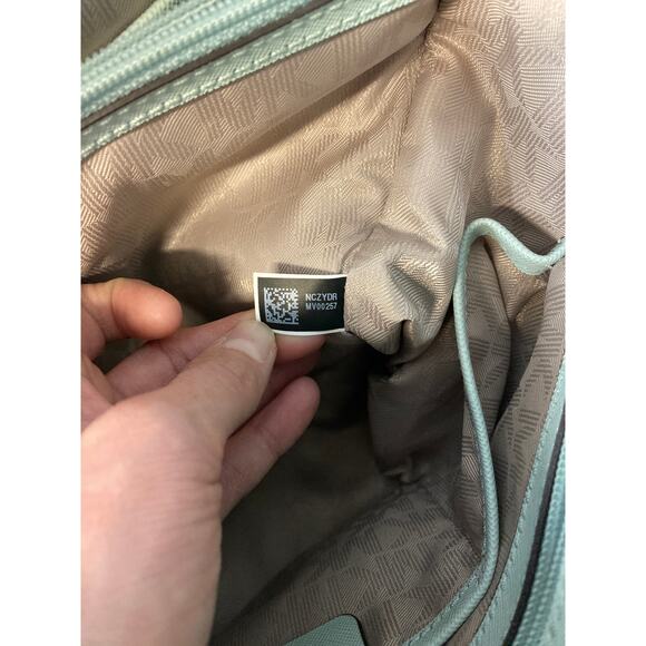 MICHAEL KORS LARGE SAFFIANO BLUE, LIGHT BLUE SHOULDER BAG - Picture 15 of 16